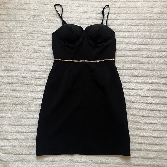 Black dress - Picture 1 of 4